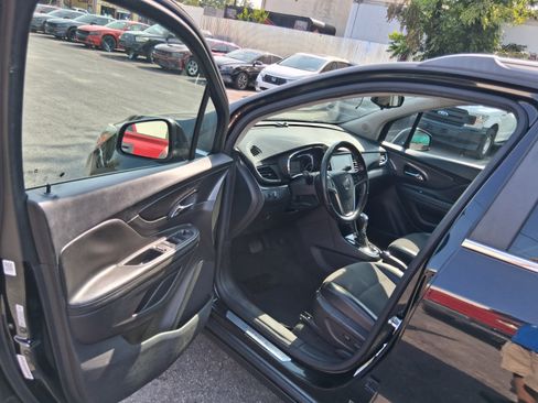 Used 2019 Buick Encore FWD Preferred image 7