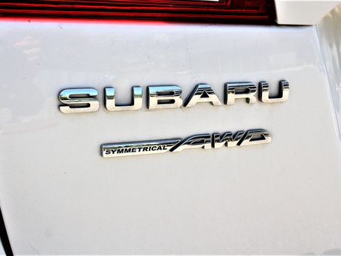 Used 2016 Subaru Outback 2.5i Premium AWD/4WD image 8