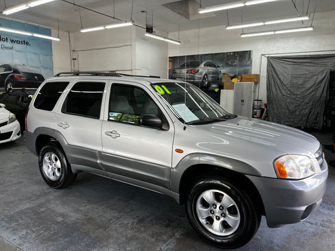 Used 2001 MAZDA Tribute LX image 2