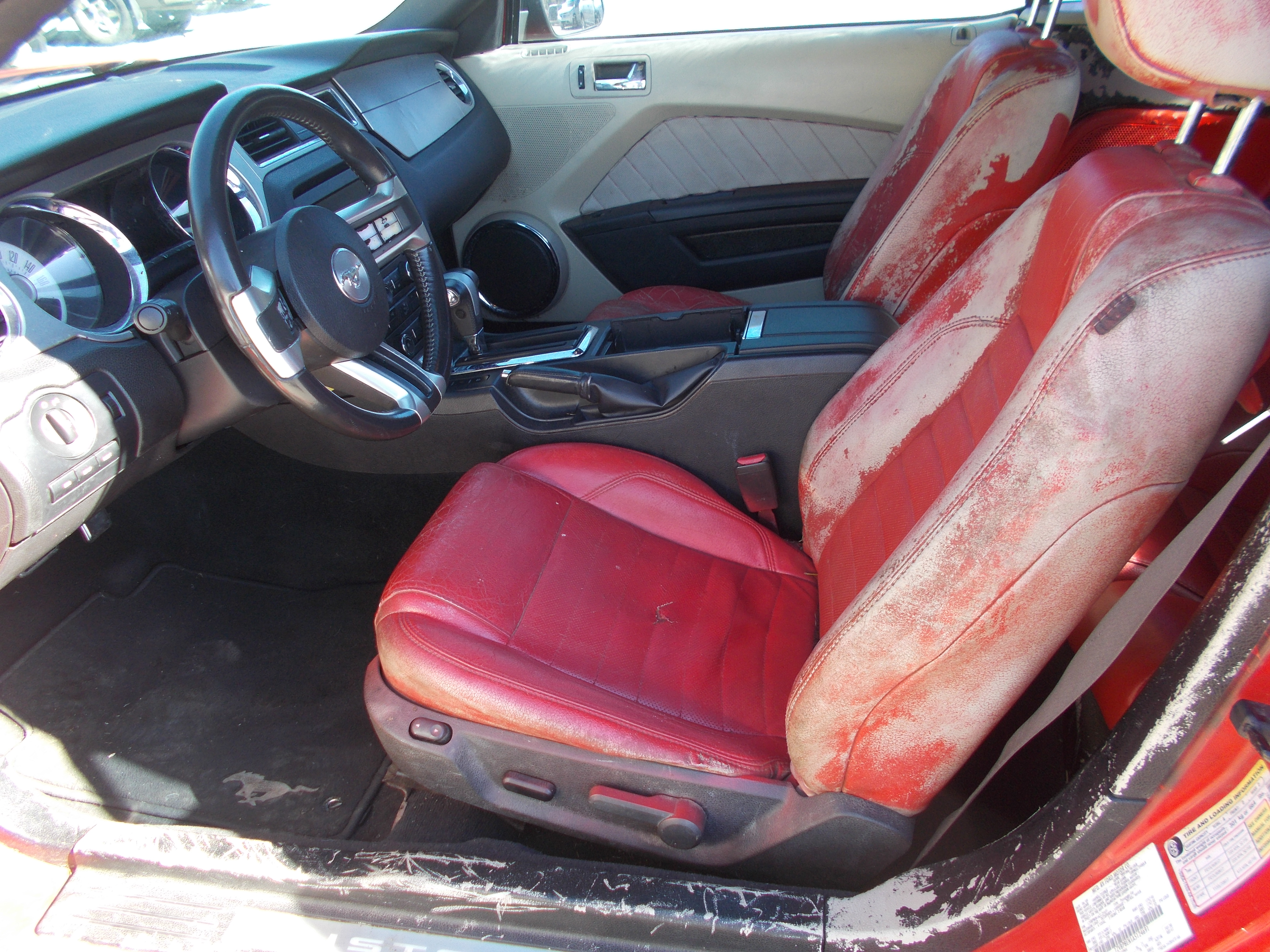 Used 2010 Ford Mustang Convertible RWD image 7