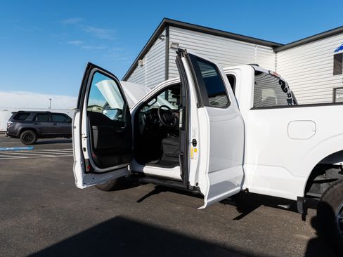 Used 2023 Ford F150 XL image 40