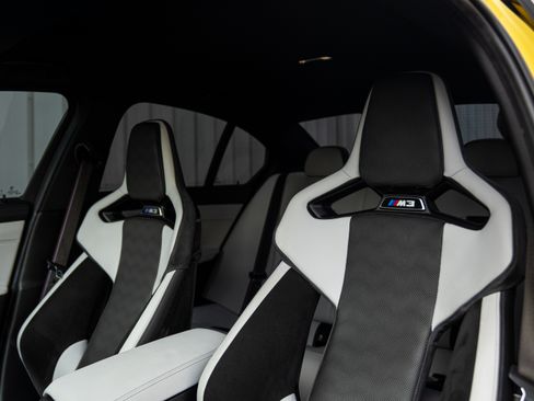 Used 2023 BMW M3 Competition image 21