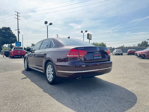Used 2012 Volkswagen Passat 2.5 SEL image 5