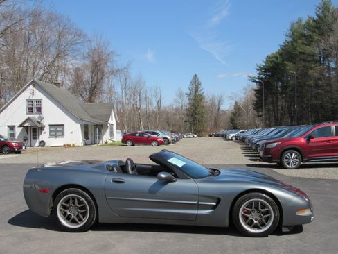 Used 2004 Chevrolet Corvette image 29