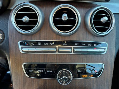 Used 2020 Mercedes-Benz C 300 image 32