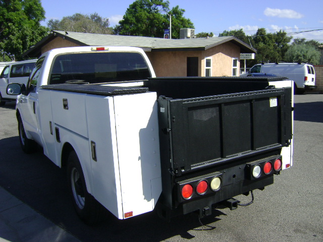 Used 2004 Ford F250 2WD Regular Cab Super Duty image 6