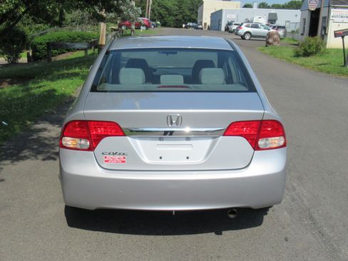 Used 2010 Honda Civic LX Sedan image 8