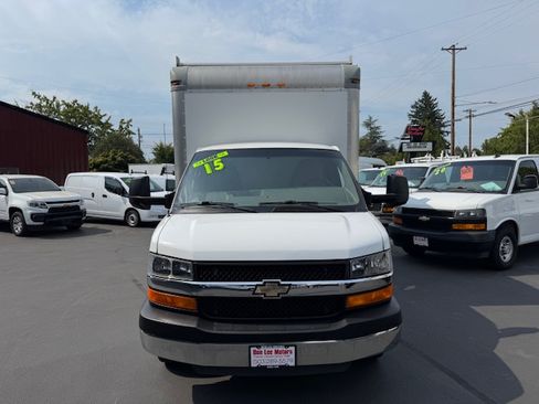 Used 2015 Chevrolet Express 3500 image 22