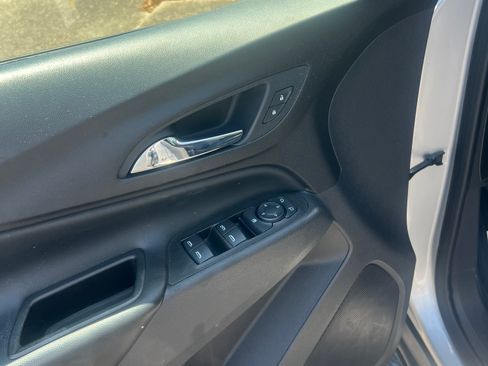 Used 2020 Chevrolet Equinox LT image 6