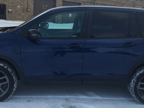 Used 2023 Honda Passport EX-L image 9