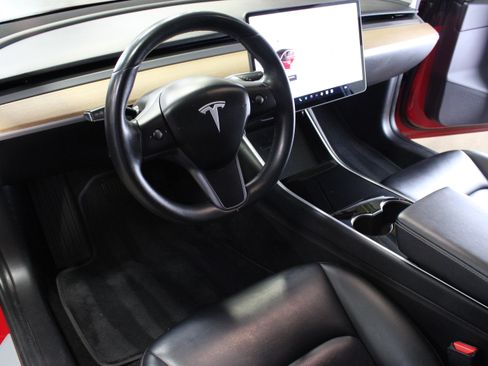 Used 2019 Tesla Model 3 Long Range image 9