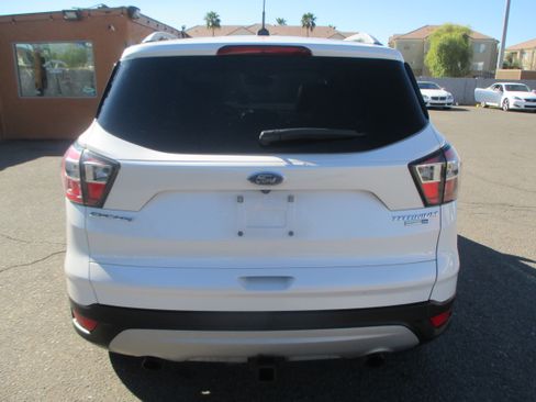 Used 2017 Ford Escape Titanium image 8
