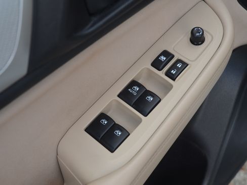 Used 2017 Subaru Legacy 2.5i AWD/4WD image 19