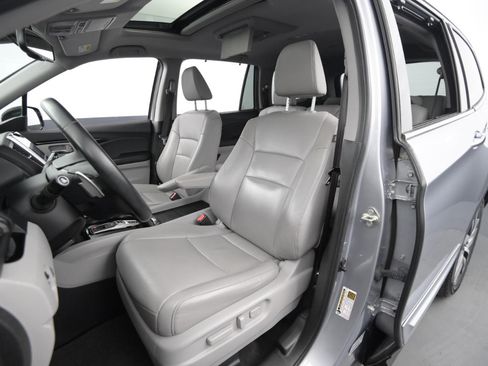 Used 2017 Honda Pilot Touring image 44