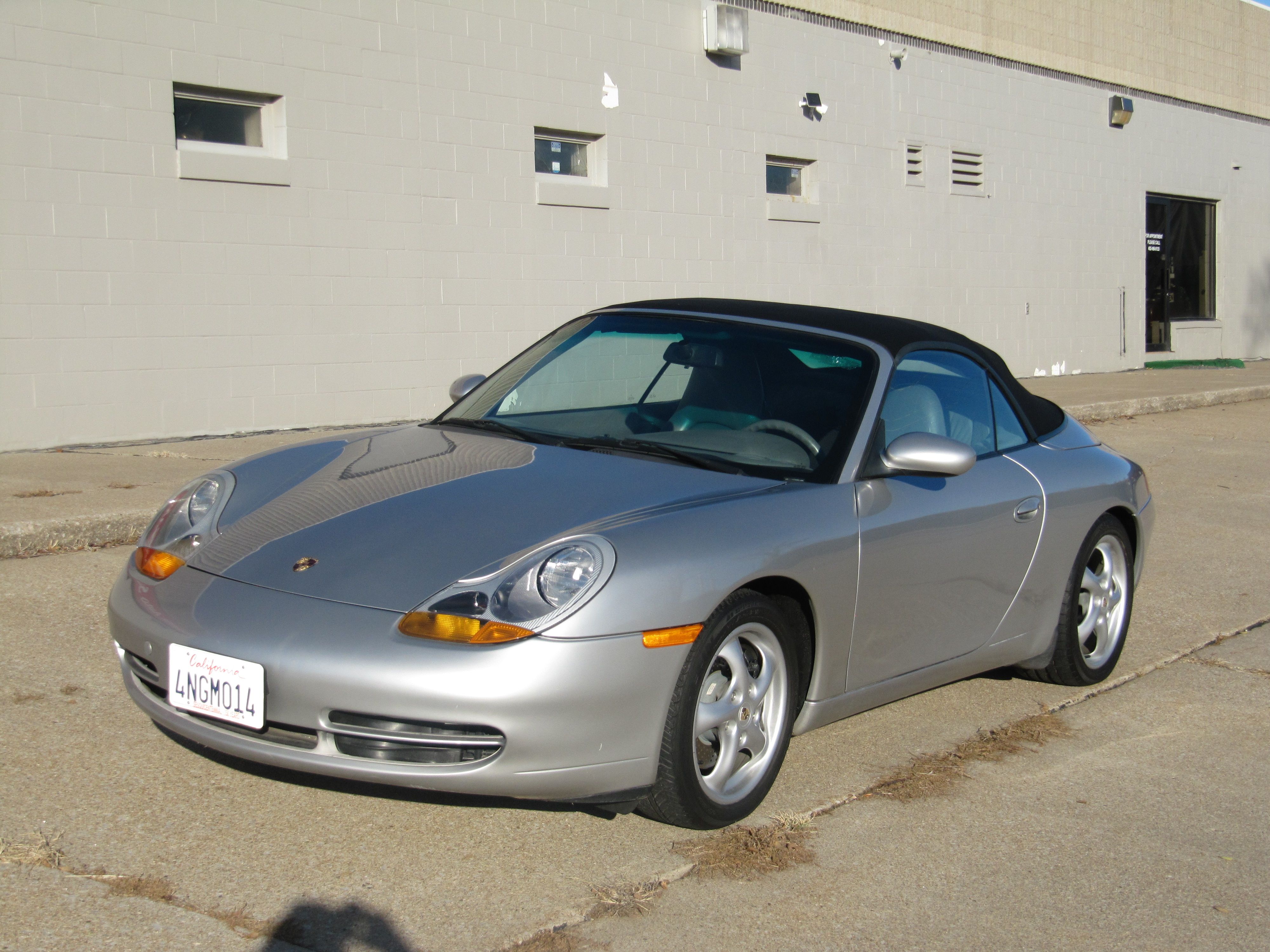 Used 1999 Porsche 911 Carrera RWD image 2