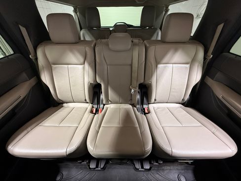 Used 2019 Ford Expedition Max 4WD XLT image 29