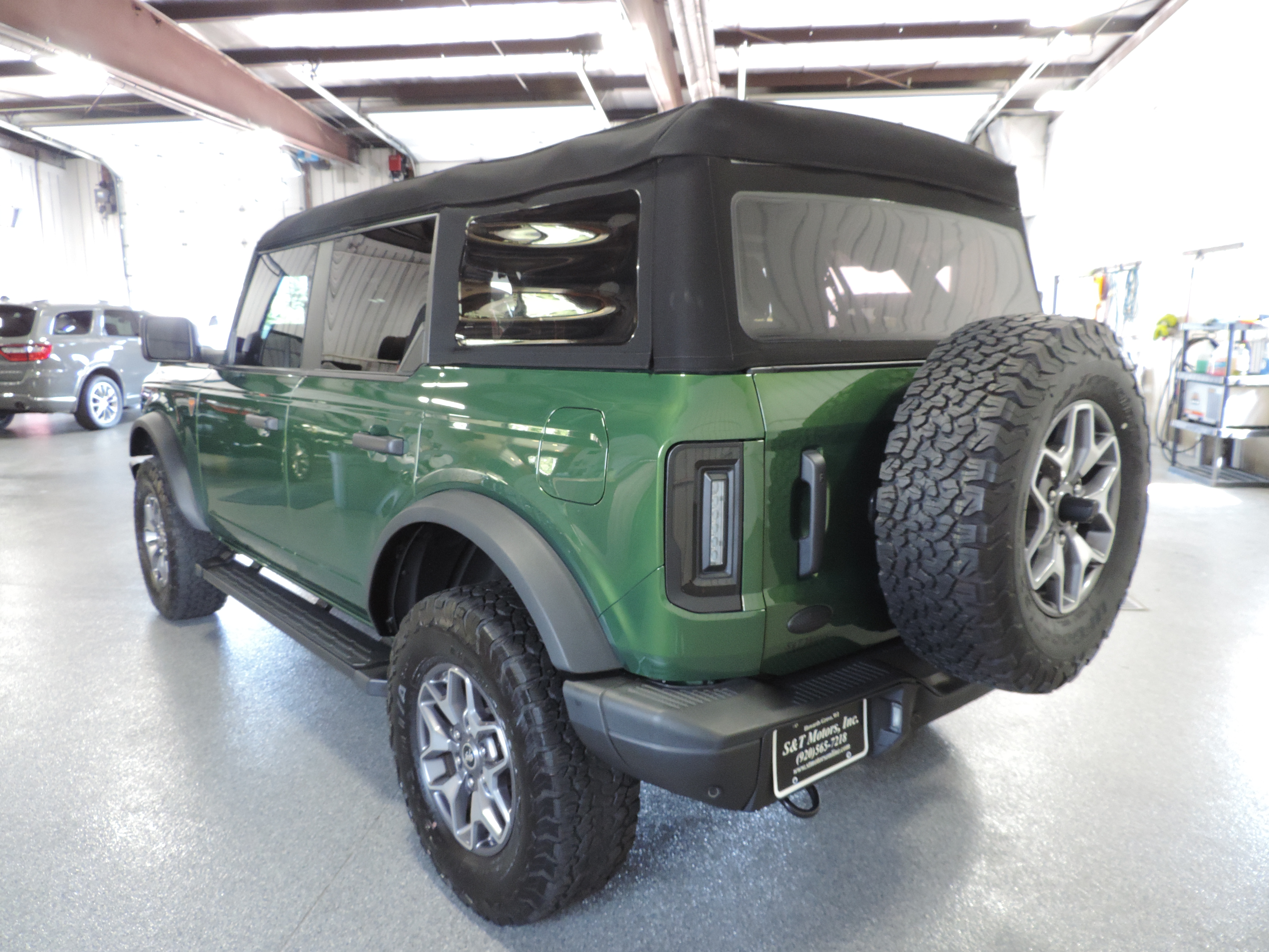 Used 2023 Ford Bronco 4-Door Badlands AWD/4WD image 20