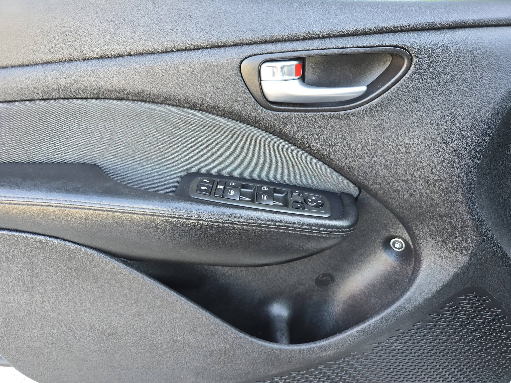 Used 2013 Dodge Dart SXT FWD image 15
