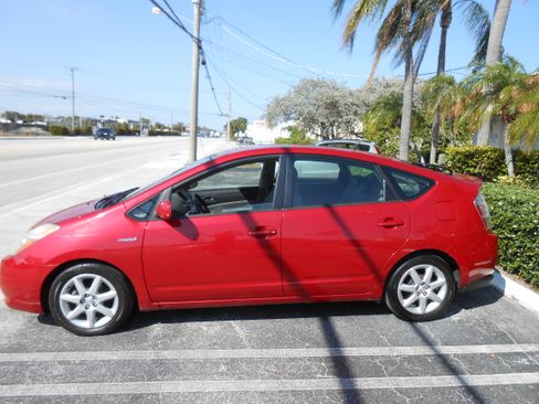 Used 2007 Toyota Prius Touring image 2