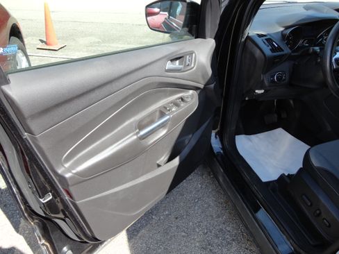 Used 2014 Ford Escape 4WD SE image 9