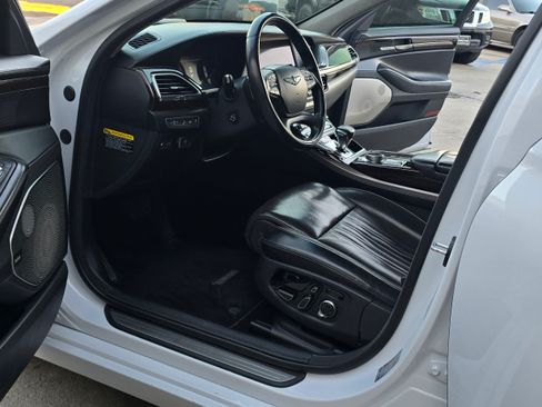 Used 2018 Genesis G90 5.0 Ultimate image 19