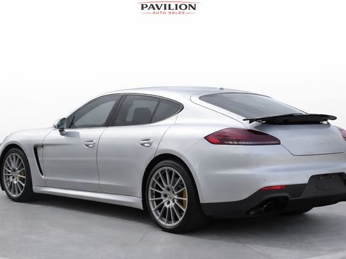 Used 2016 Porsche Panamera GTS image 6