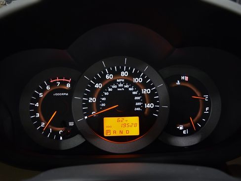 Used 2012 Toyota RAV4 LE Plus image 24