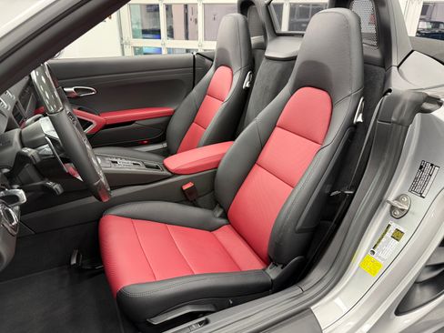 Used 2025 Porsche 718 Boxster S image 21