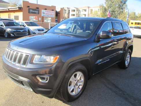 Used 2015 Jeep Grand Cherokee Laredo E image 14