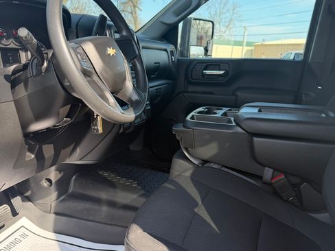 Used 2022 Chevrolet Silverado 3500 W/T image 7