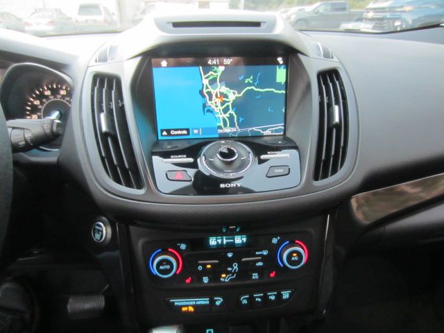 Used 2018 Ford Escape Titanium FWD image 10