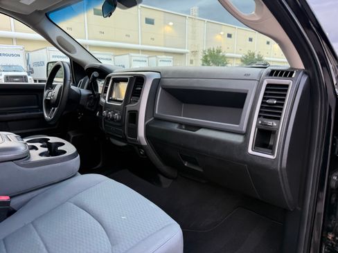 Used 2014 RAM 1500 ST RWD image 88