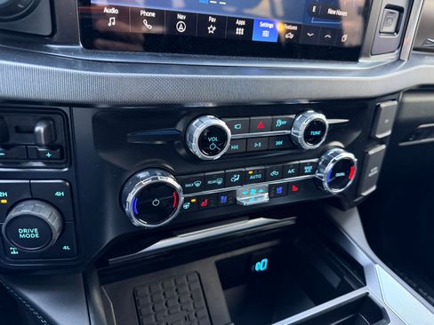 Used 2026 Ford F250 Platinum image 19