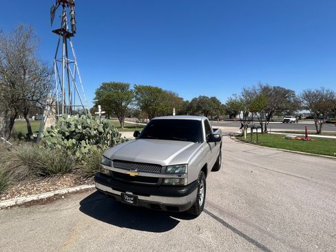 Used 2004 Chevrolet Silverado 1500 LS image 14