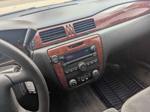 Used 2010 Chevrolet Impala LS image 11