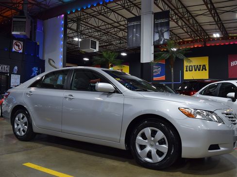 Used 2009 Toyota Camry LE image 13
