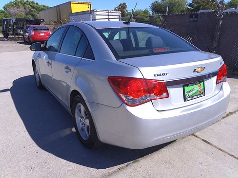 Used 2014 Chevrolet Cruze LT image 3
