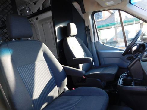 Used 2019 Ford Transit 350 image 19