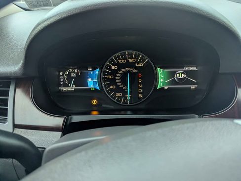 Used 2013 Ford Edge Limited image 12