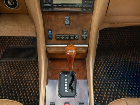 Used 1987 Mercedes-Benz 560 SL image 57