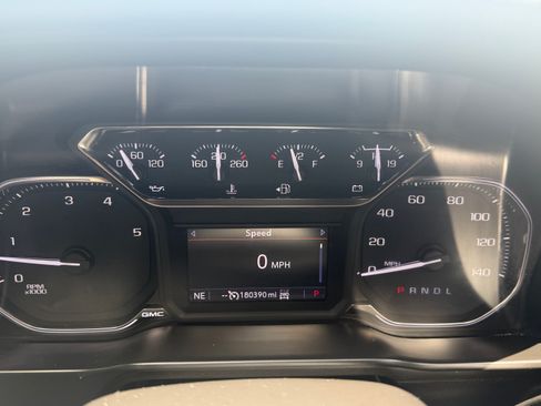 Used 2021 GMC Sierra 2500 4x4 Double Cab SLE image 10