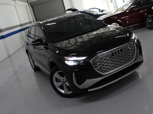 Used 2024 Audi Q4 e-tron quattro Premium Plus w/ S Line AWD/4WD image 12