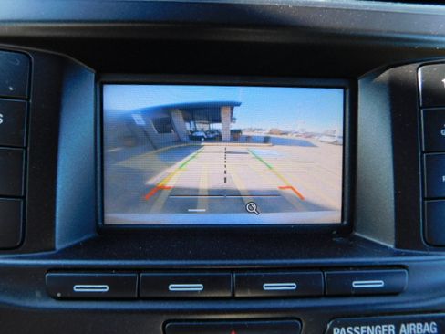 Used 2017 Ford Explorer image 15