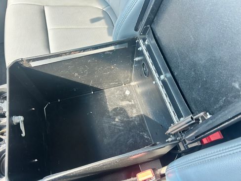 Used 2013 Ford F350 image 17