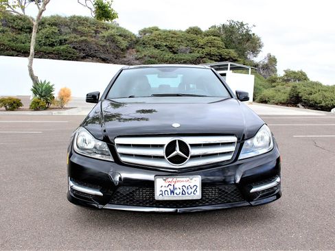 Used 2013 Mercedes-Benz C 250 Sedan image 5