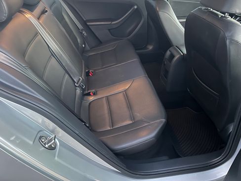 Used 2015 Volkswagen Jetta image 13