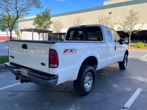 Used 2004 Ford F250 Lariat image 8