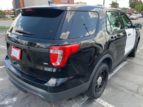 Used 2017 Ford Explorer 4WD Police Interceptor image 1