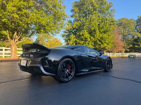 Used 2016 McLaren 675LT Coupe RWD image 10