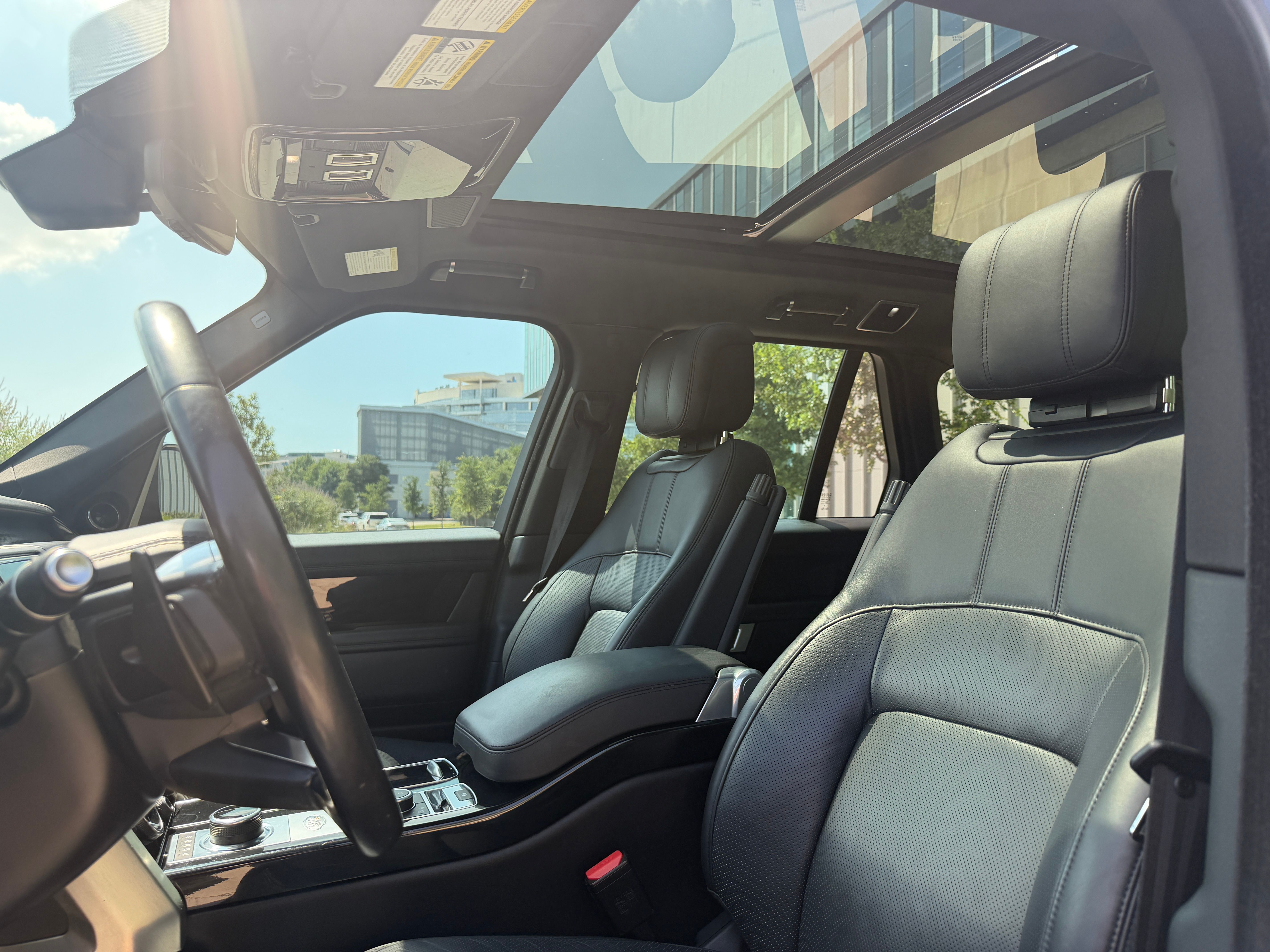 Used 2020 Land Rover Range Rover HSE AWD/4WD image 13